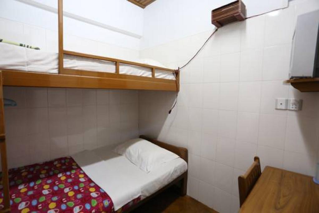 Chan Myae Guesthouse Γιανγκόν Δωμάτιο φωτογραφία