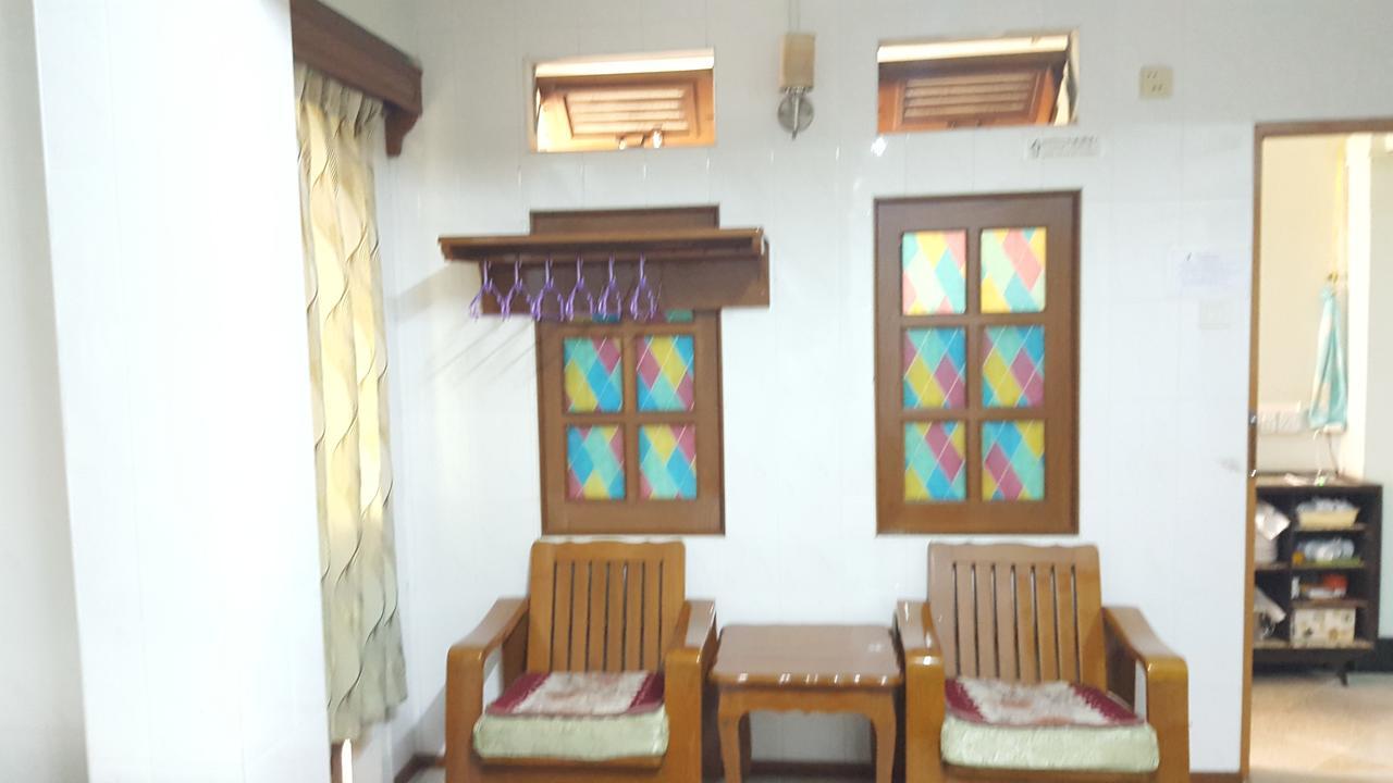 Chan Myae Guesthouse Γιανγκόν Εξωτερικό φωτογραφία