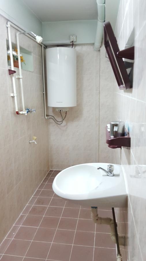 Chan Myae Guesthouse Γιανγκόν Εξωτερικό φωτογραφία