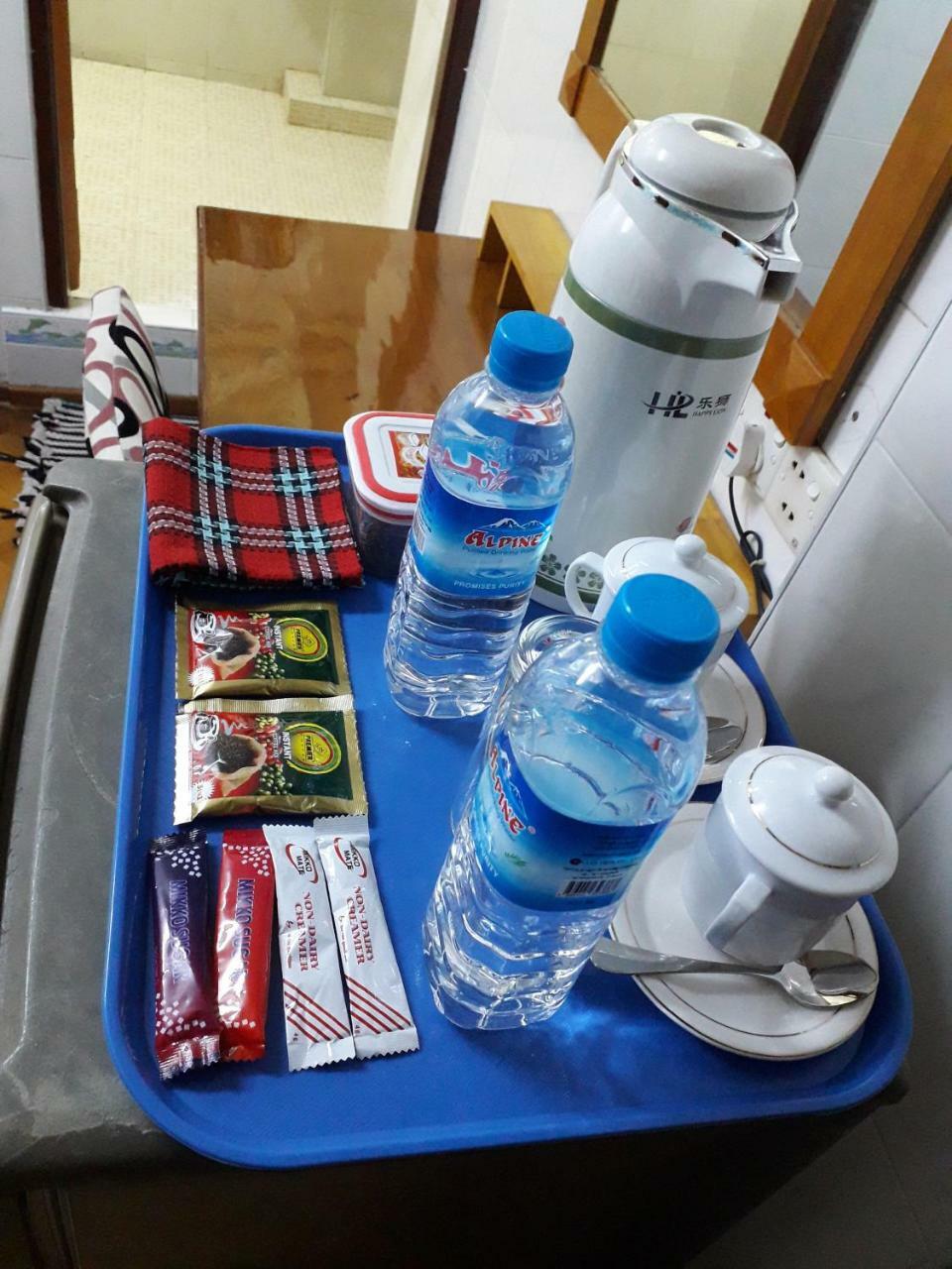 Chan Myae Guesthouse Γιανγκόν Εξωτερικό φωτογραφία